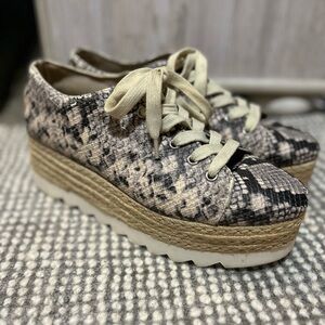 Steve Madden Korrie 3" Platform Snakeskin Sneakers Shoes Size 11